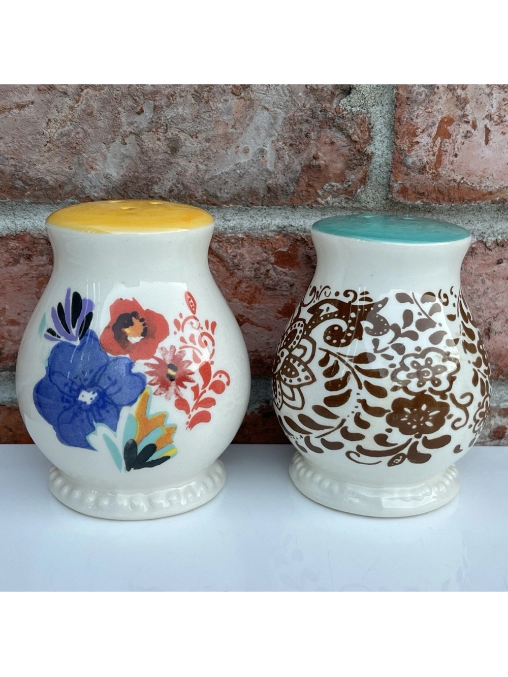 Pioneer Woman Ceramic Floral Salt & Pepper Shakers Flea Market